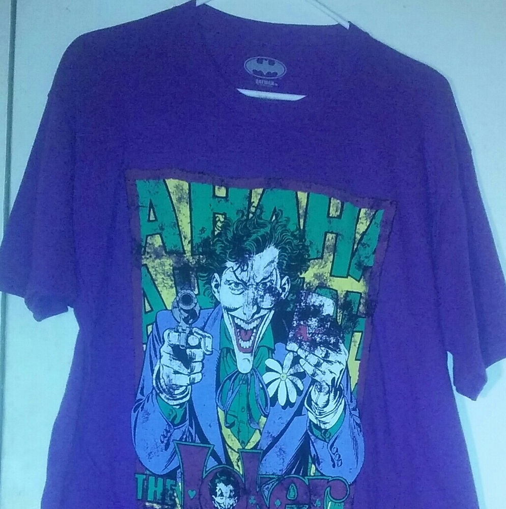 Batman™ The Joket AHAHAHA Purple T-Shirt